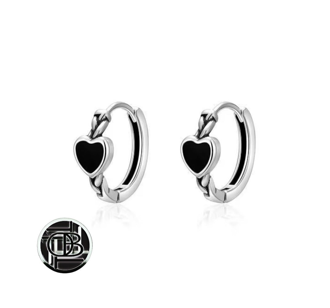 Onyx Twist Heart Hoops
